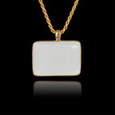 Colgante conmemorativo de oro con piedra cerámica rectangular